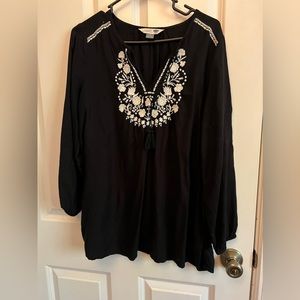 Old Navy long sleeve boho top - black with white trim